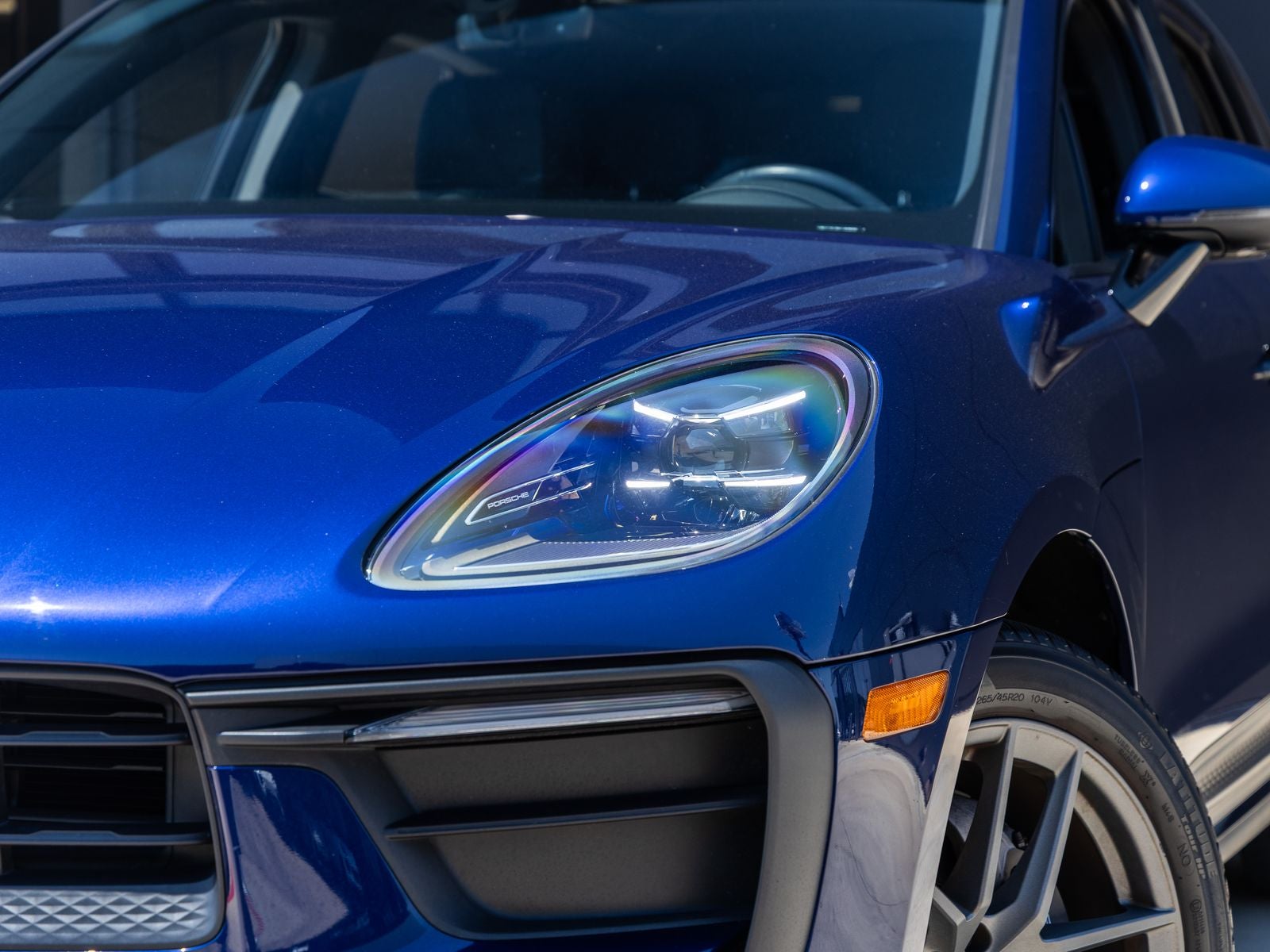 2022 Porsche Macan AWD