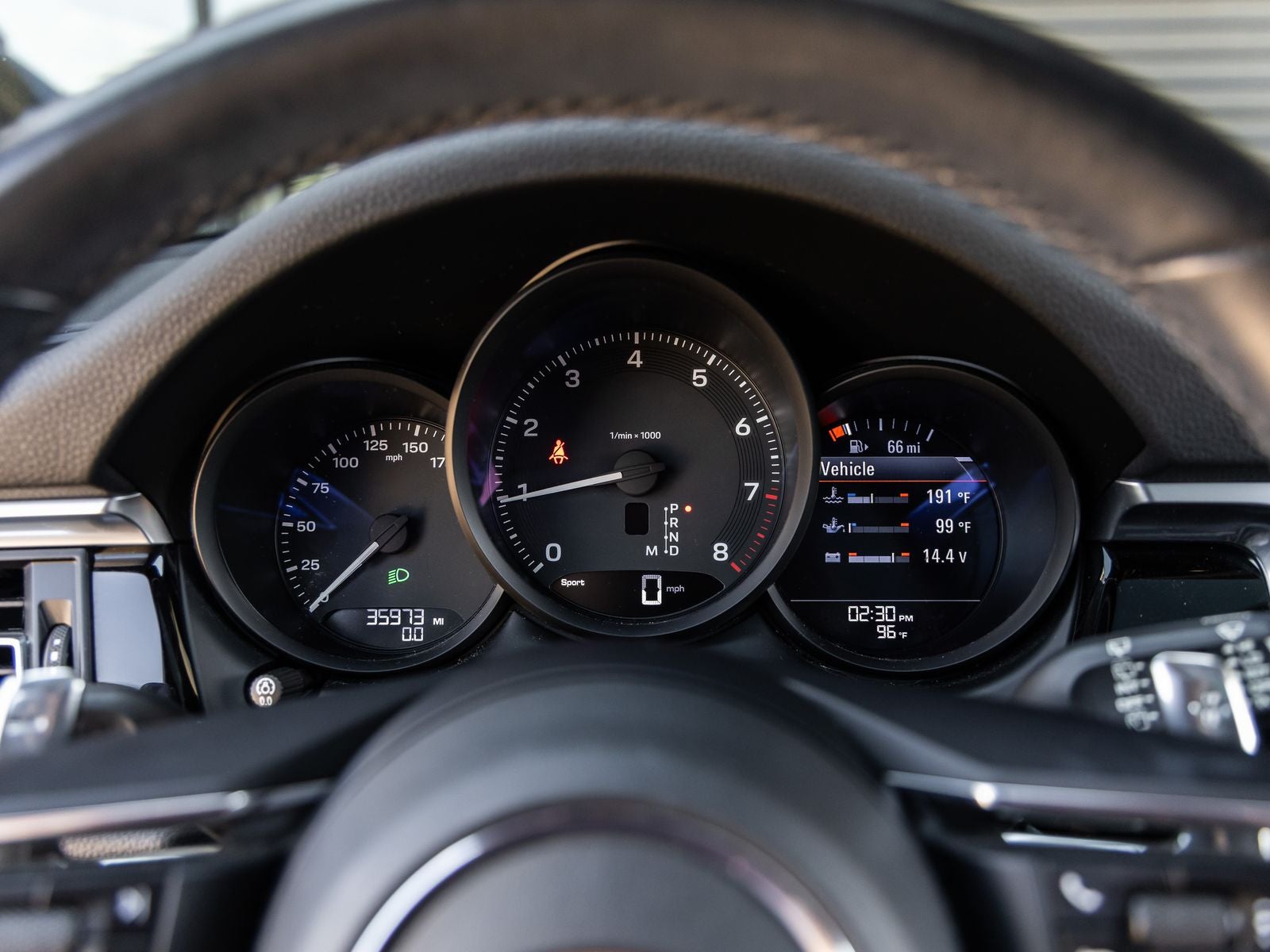 2022 Porsche Macan AWD