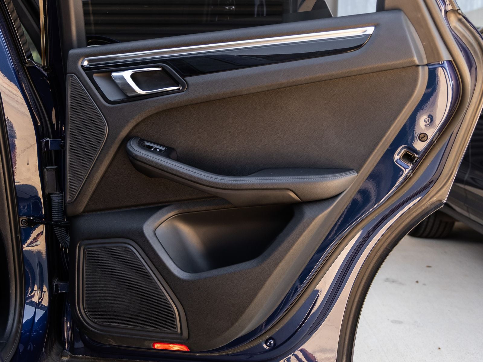 2022 Porsche Macan AWD