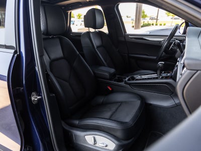 2022 Porsche Macan AWD