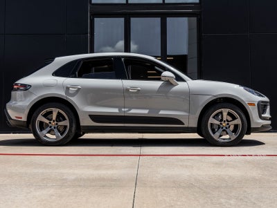 2024 Porsche Macan Macan (MY24)