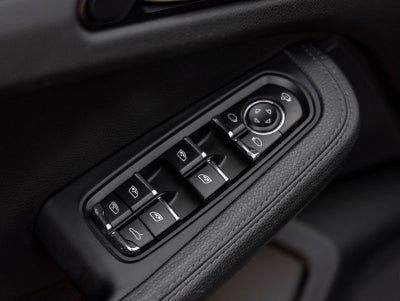 2024 Porsche Macan Macan (MY24)