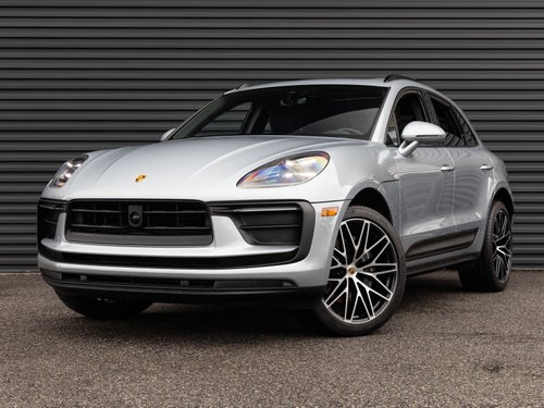 2025 Porsche Macan Base