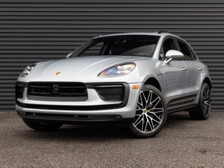 2025 Porsche Macan Base