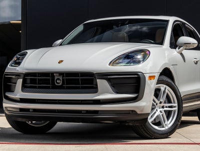 2025 Porsche Macan AWD