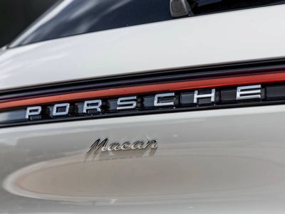 2025 Porsche Macan AWD