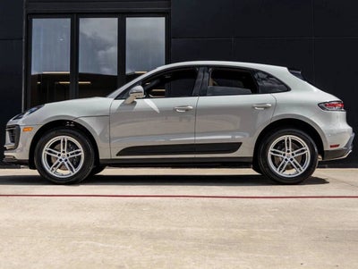 2025 Porsche Macan AWD