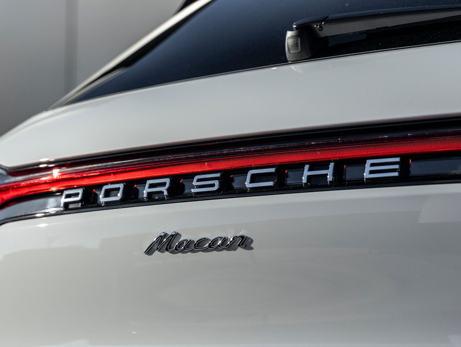 2026 Porsche Macan Macan