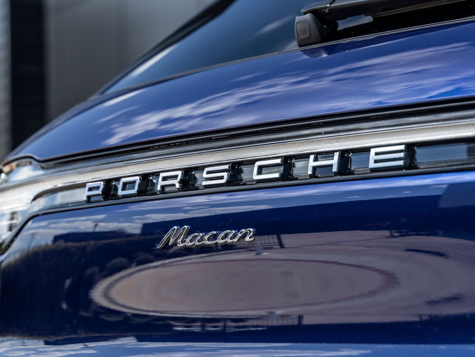 2026 Porsche Macan AWD