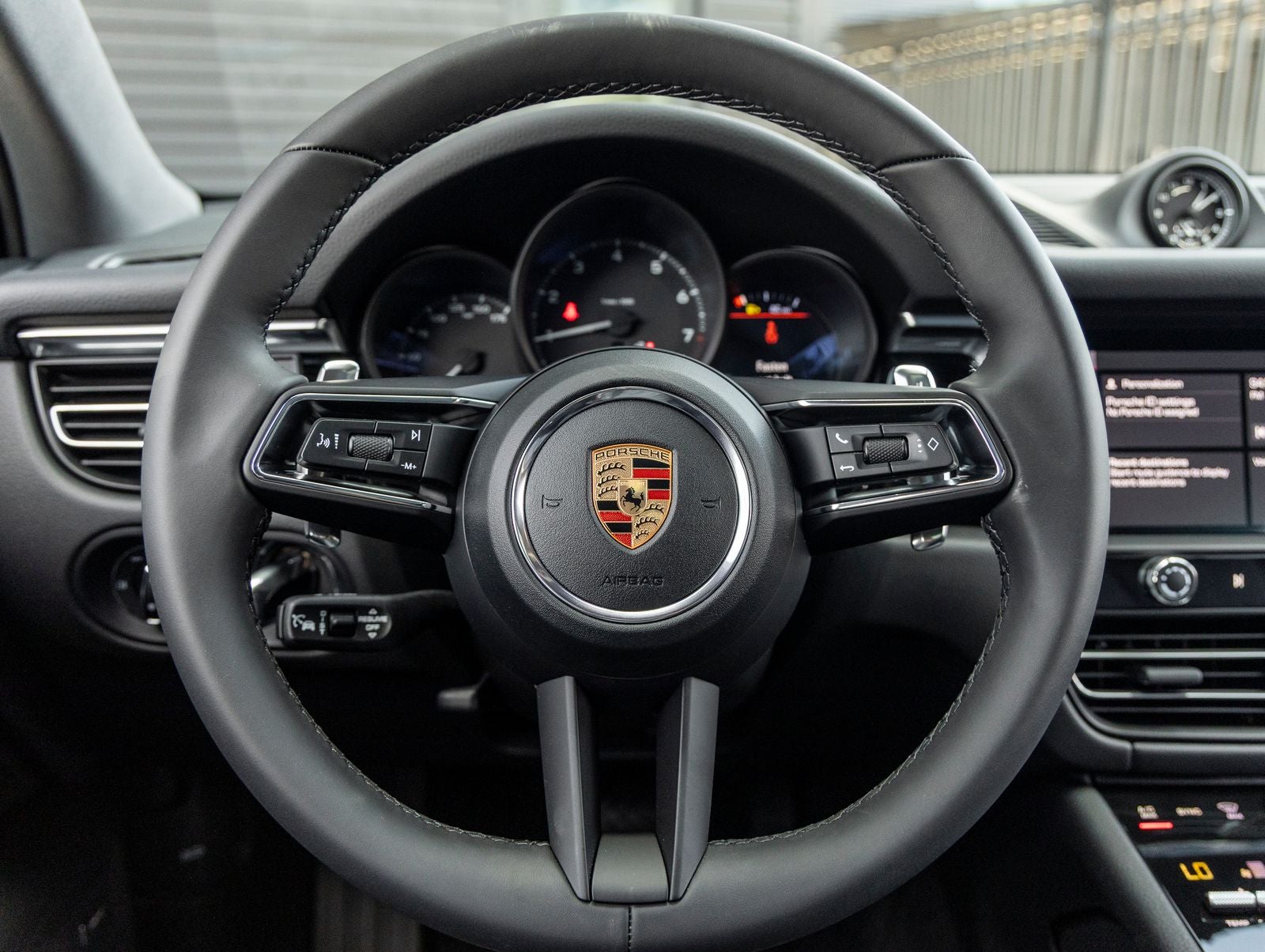 2026 Porsche Macan AWD