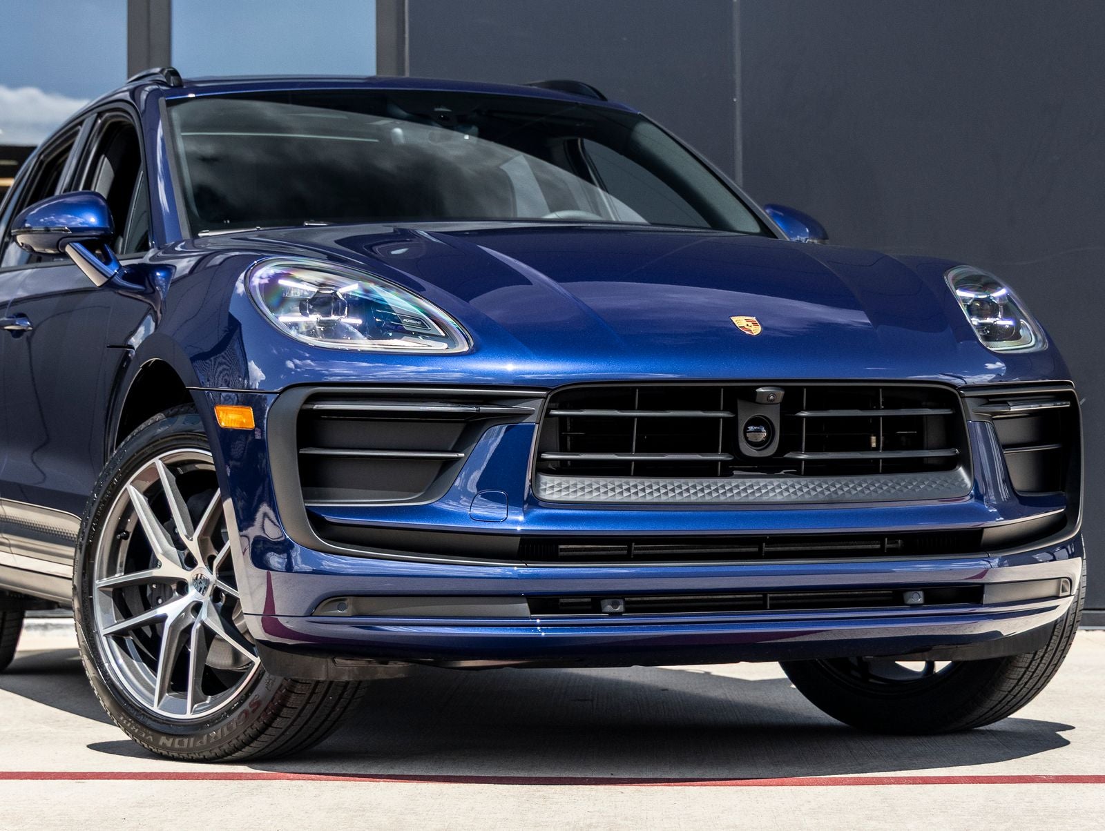 2026 Porsche Macan AWD