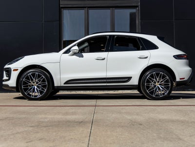 2026 Porsche Macan AWD