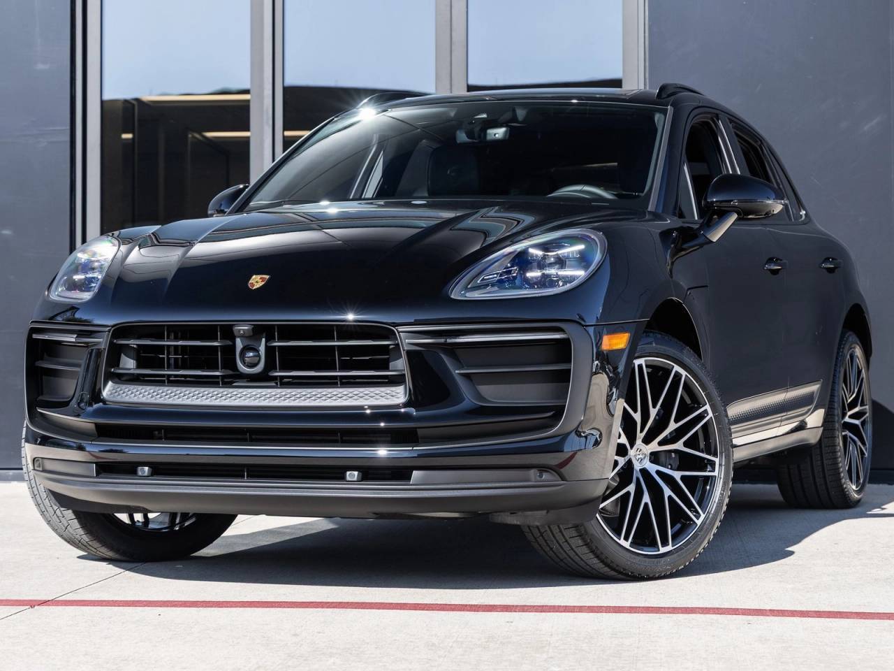 2026 Porsche Macan AWD