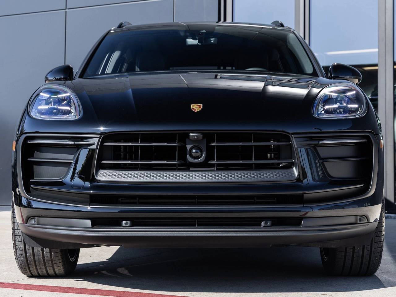 2026 Porsche Macan AWD