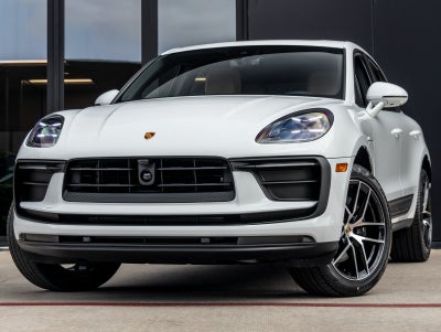 2026 Porsche Macan Base