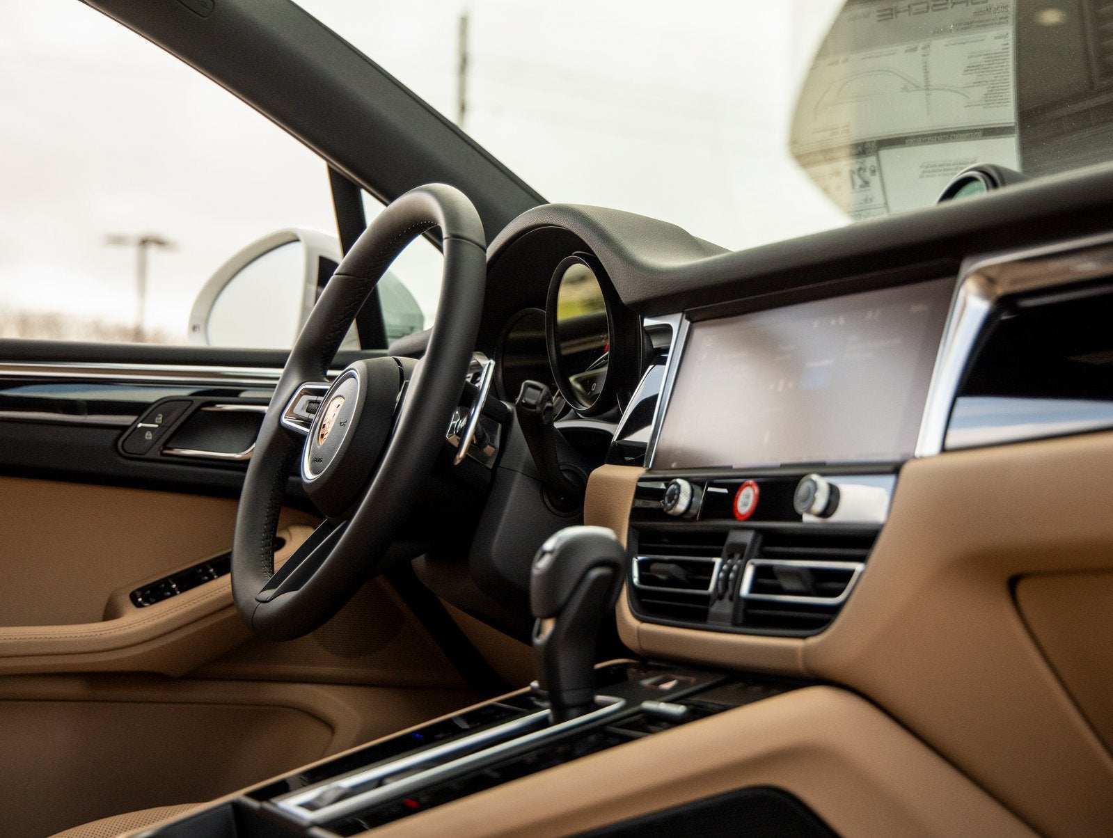 2026 Porsche Macan Base