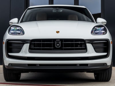 2026 Porsche Macan Base