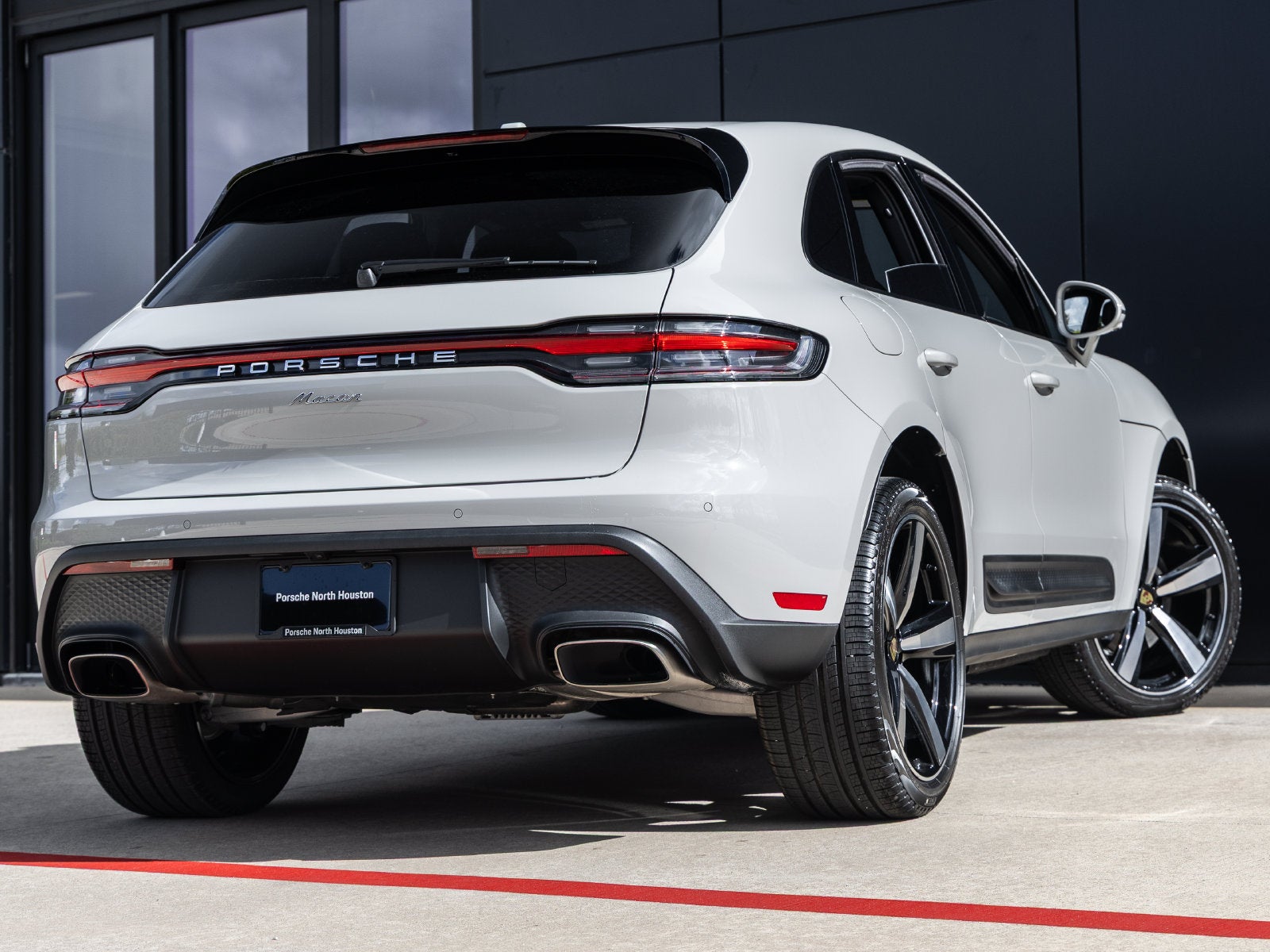 2026 Porsche Macan Macan