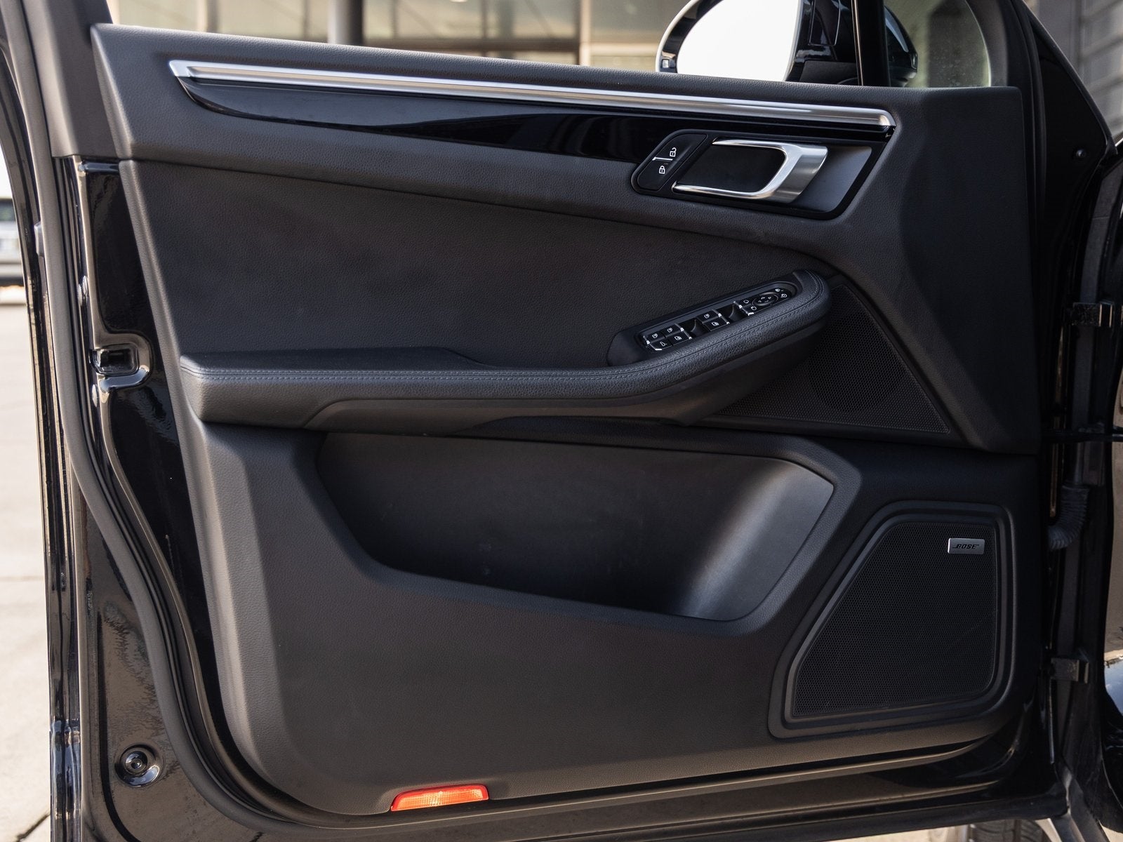 2021 Porsche Macan Macan