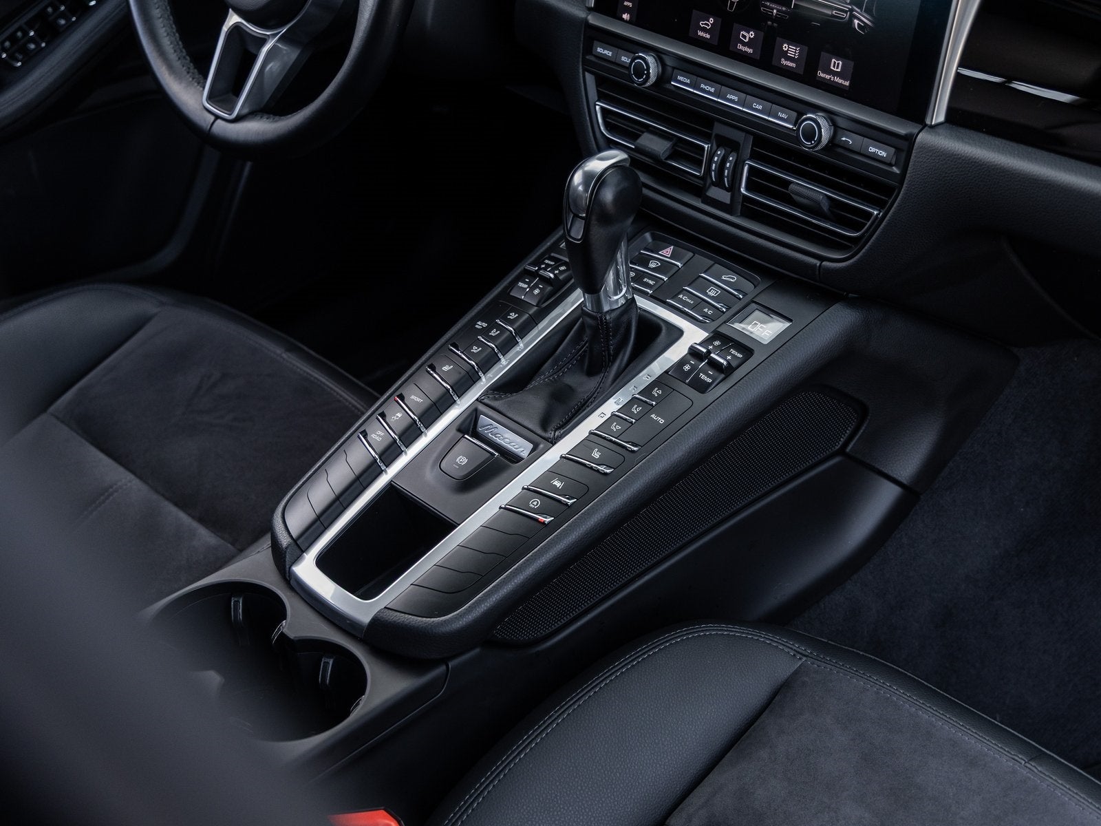 2021 Porsche Macan Macan