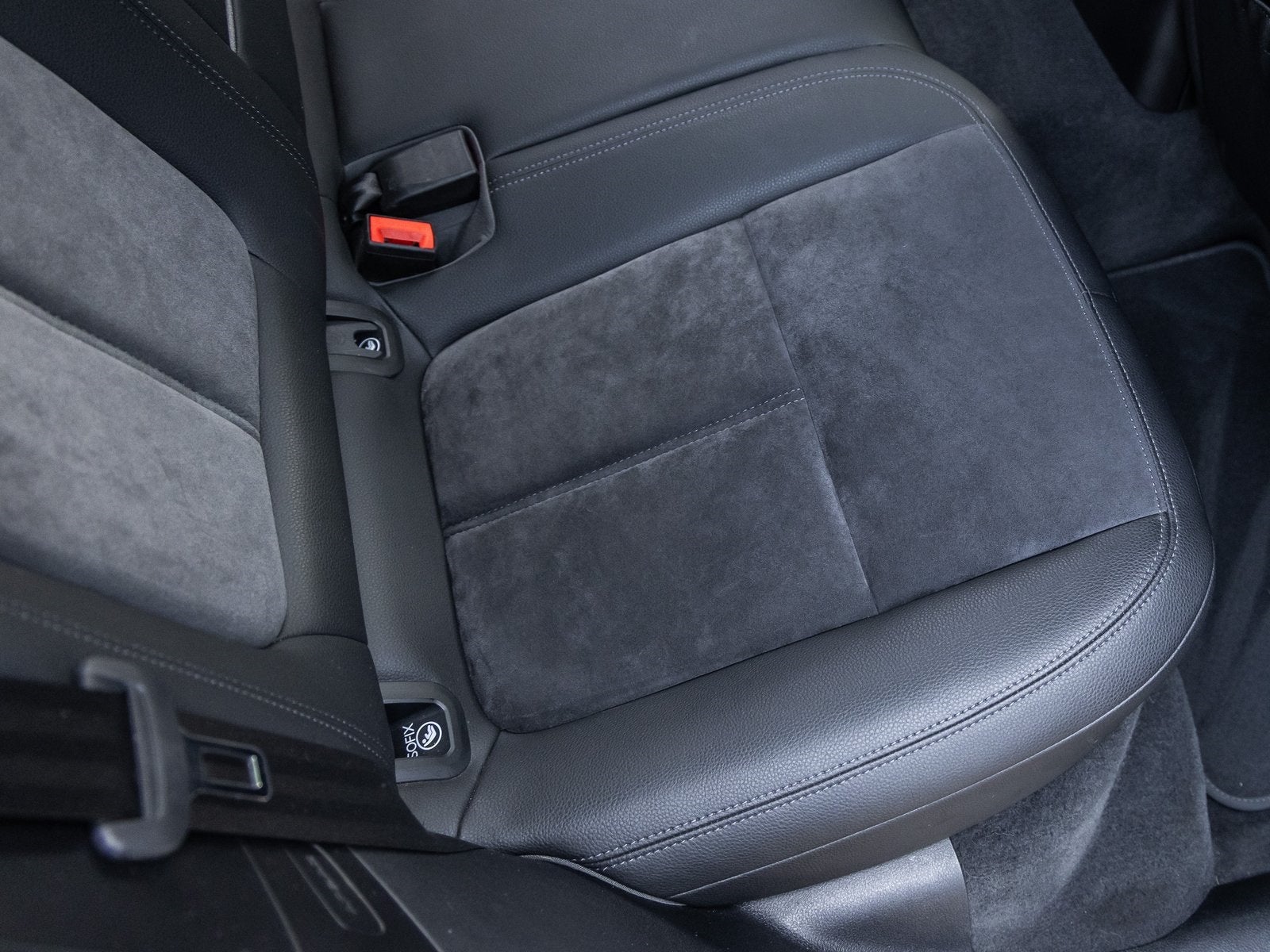 2021 Porsche Macan Macan