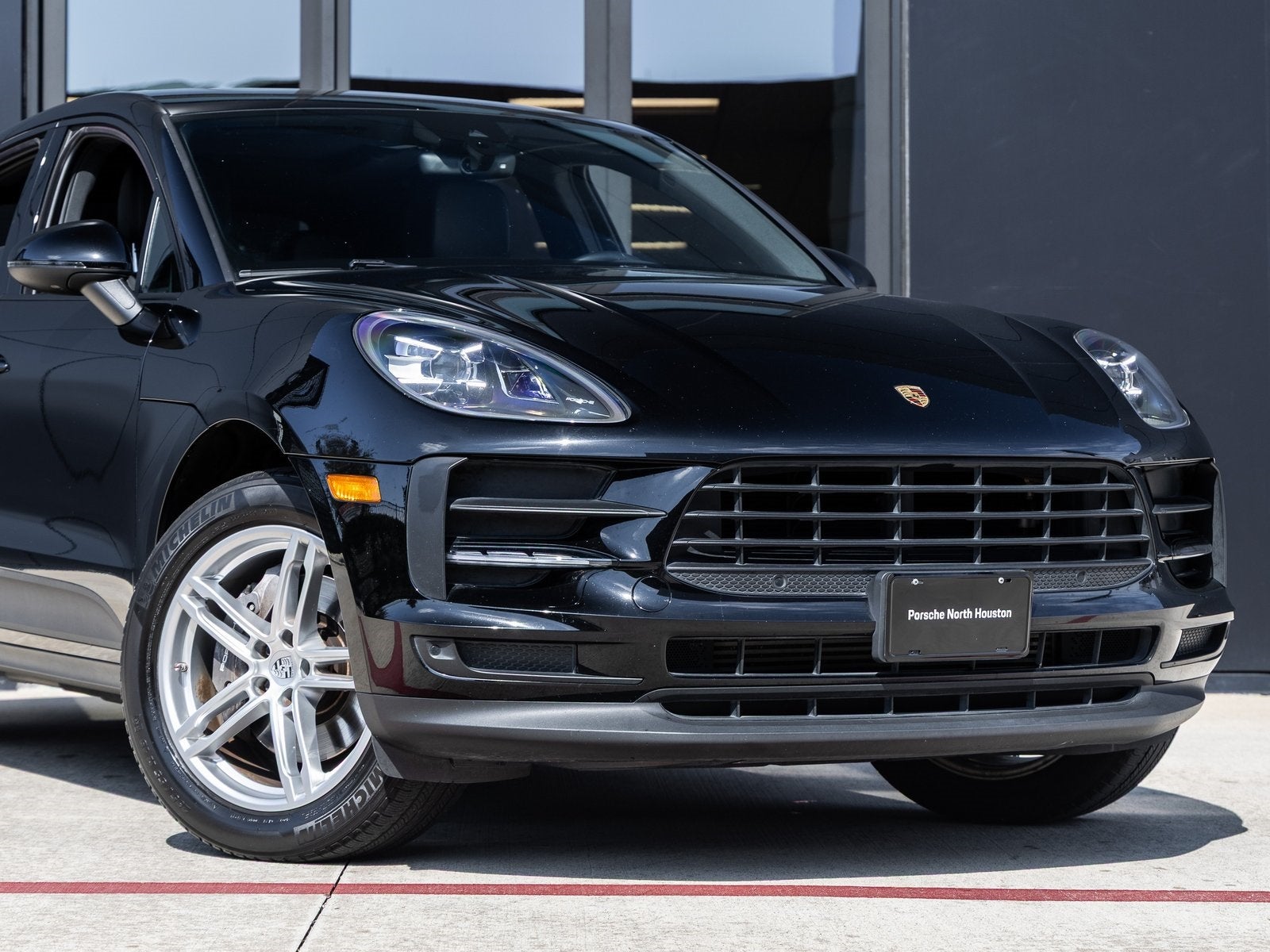 2021 Porsche Macan Macan