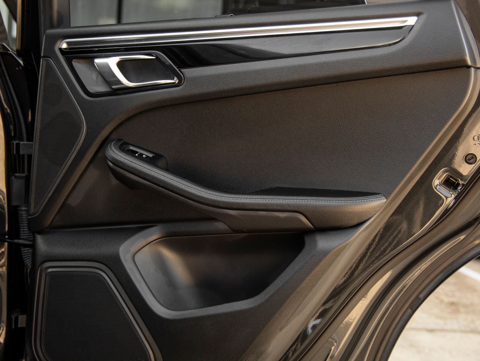 2023 Porsche Macan Macan (MY23)