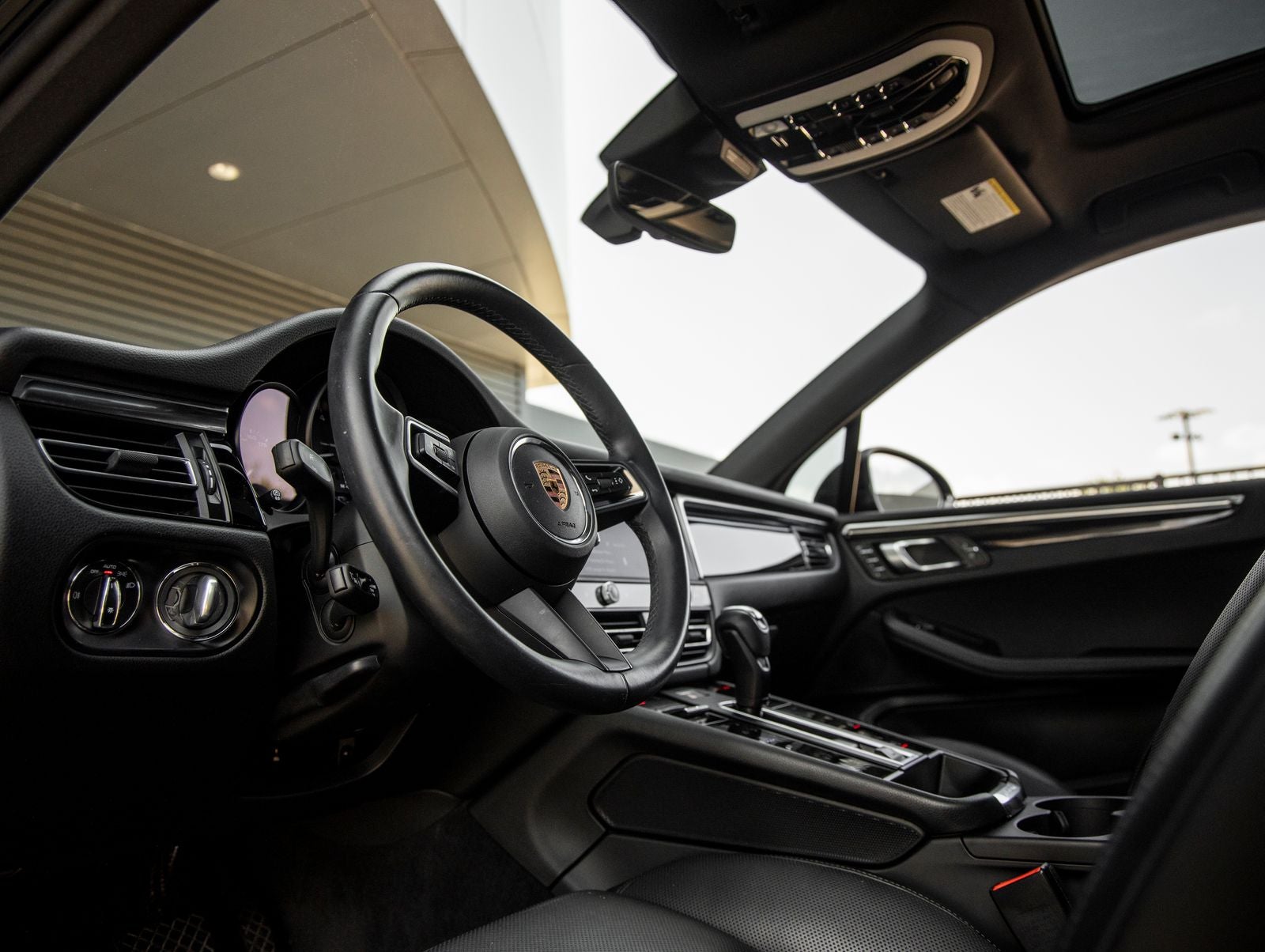 2023 Porsche Macan Macan (MY23)