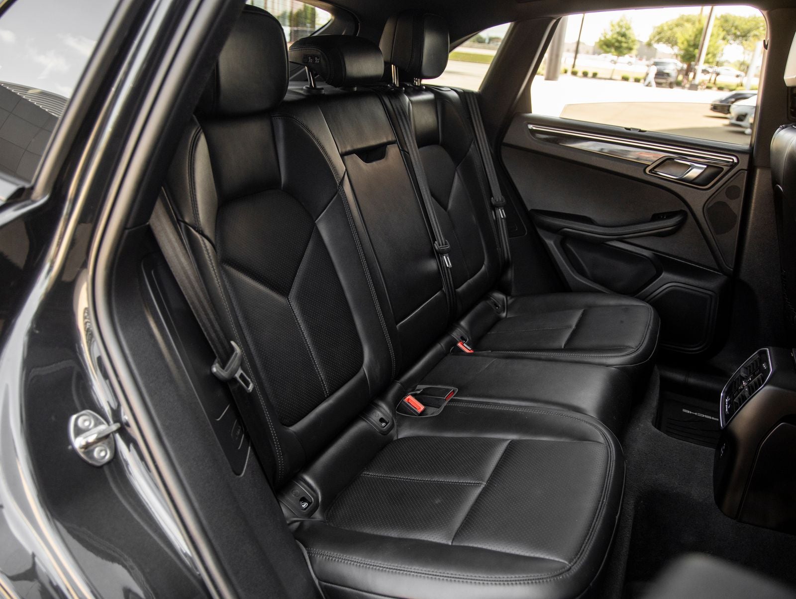 2023 Porsche Macan Macan (MY23)