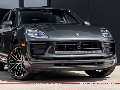 2023 Porsche Macan Macan (MY23)