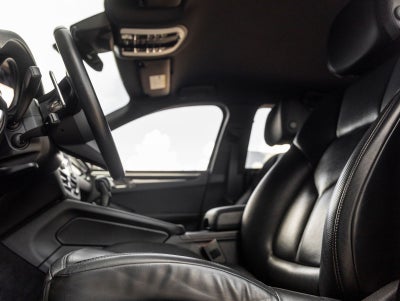 2023 Porsche Macan Macan (MY23)