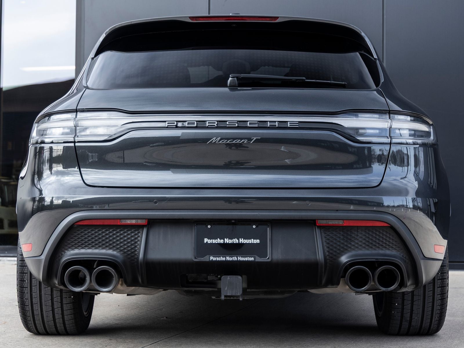 2025 Porsche Macan T