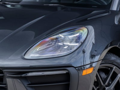 2025 Porsche Macan T