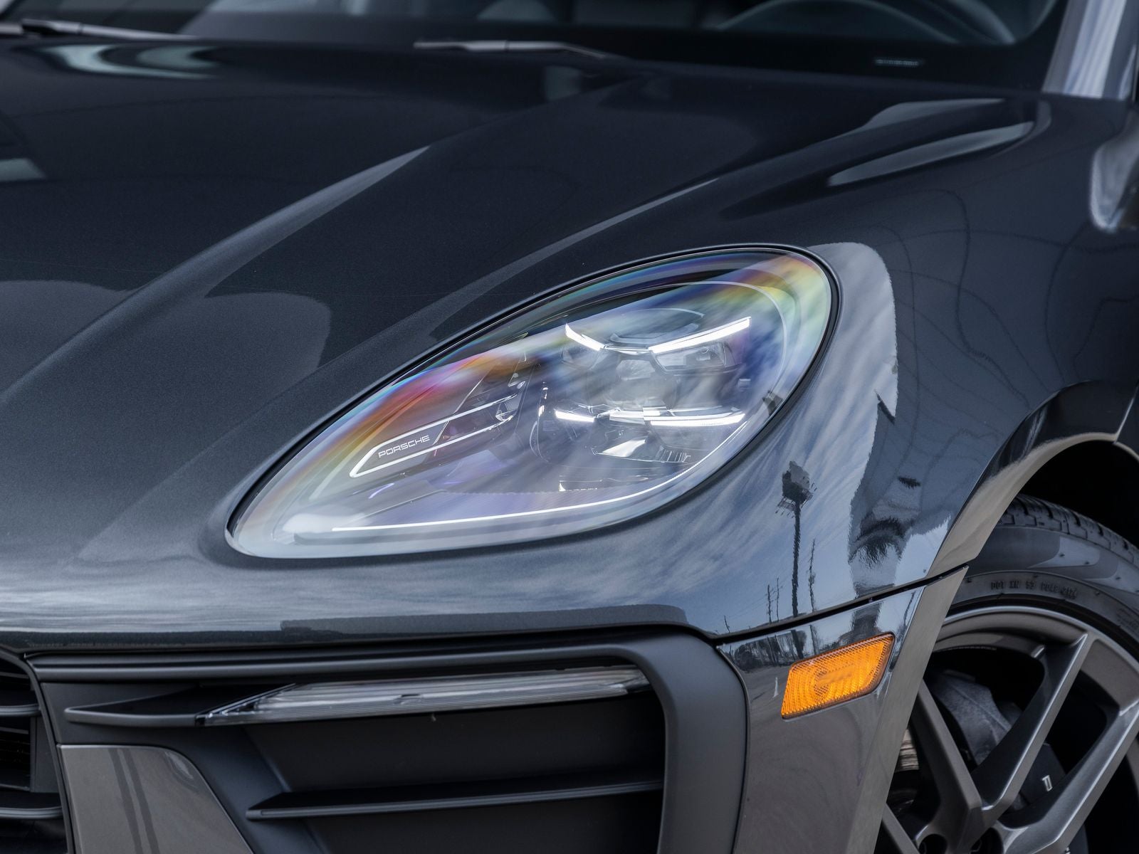 2025 Porsche Macan T
