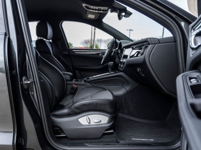 2025 Porsche Macan T