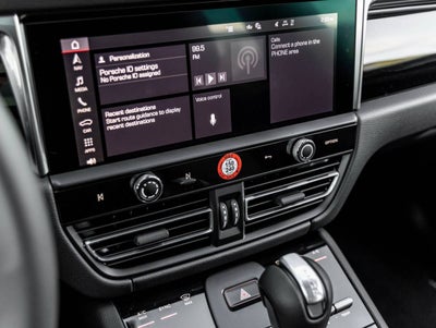 2025 Porsche Macan AWD