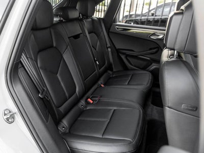 2025 Porsche Macan AWD