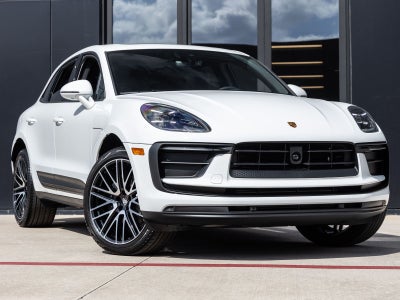 2026 Porsche Macan AWD