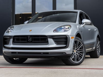 2026 Porsche Macan AWD