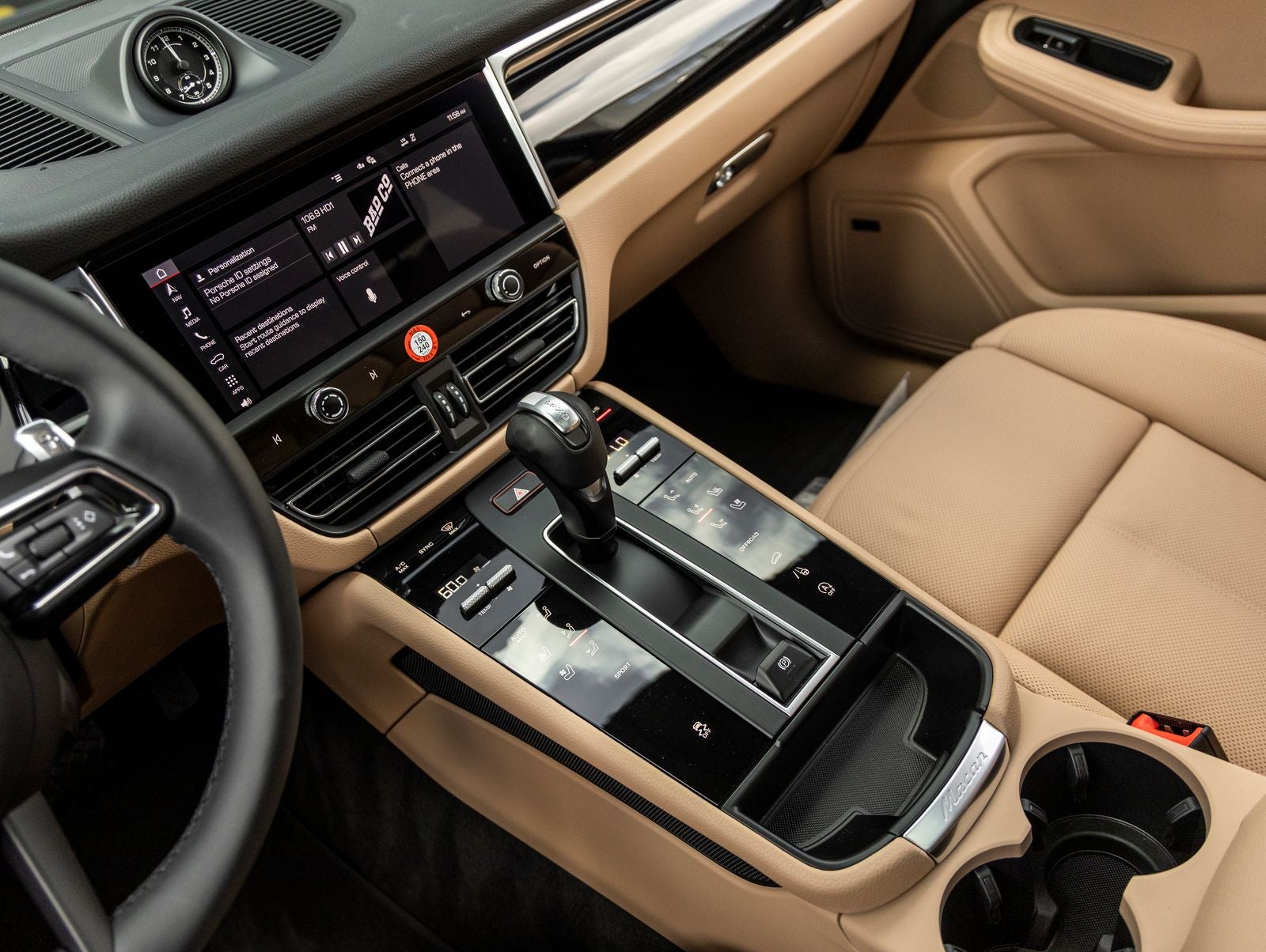 2026 Porsche Macan Macan