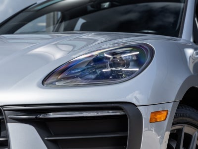 2025 Porsche Macan Macan