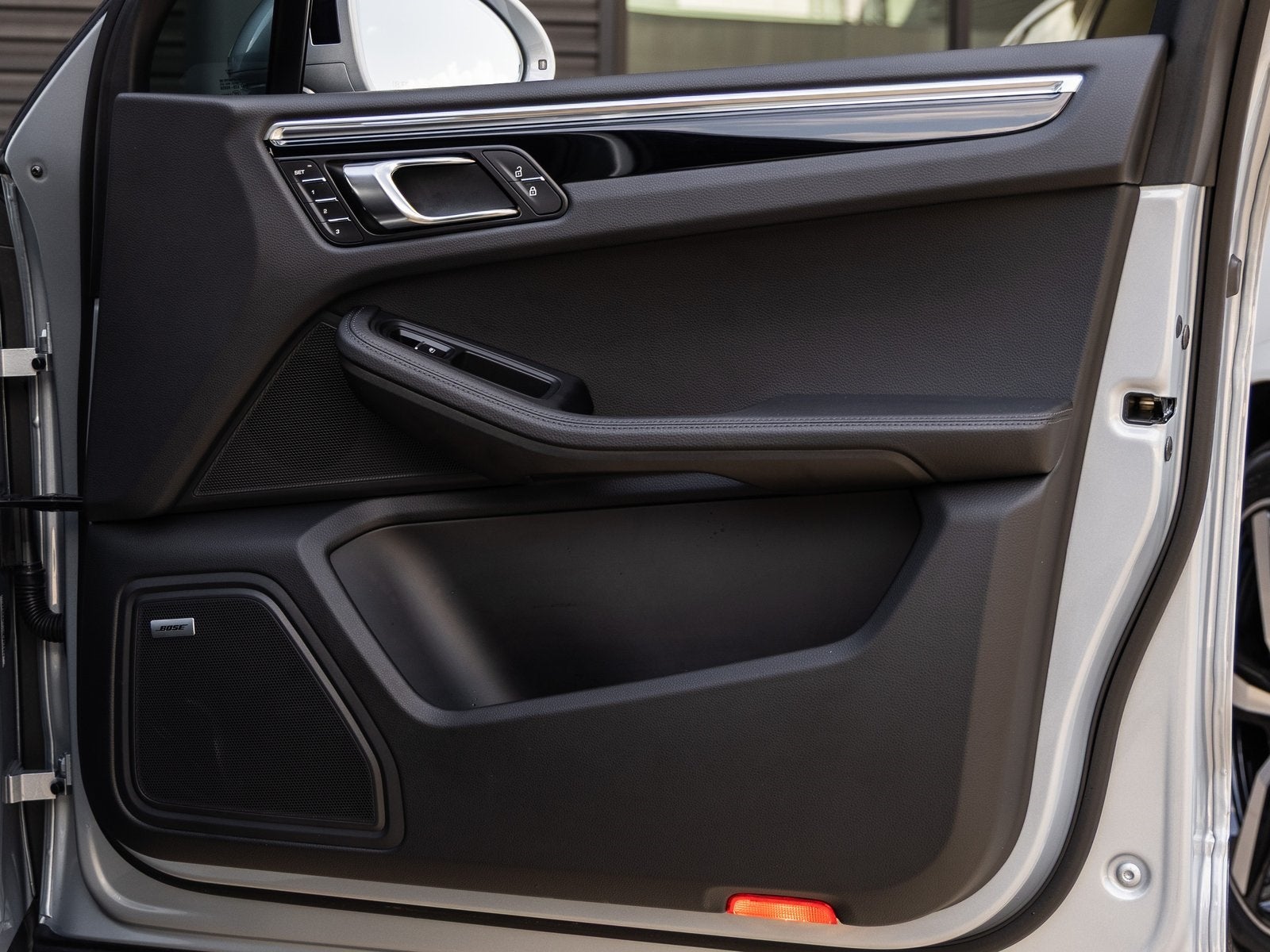 2025 Porsche Macan Macan