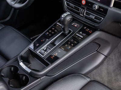 2025 Porsche Macan Macan