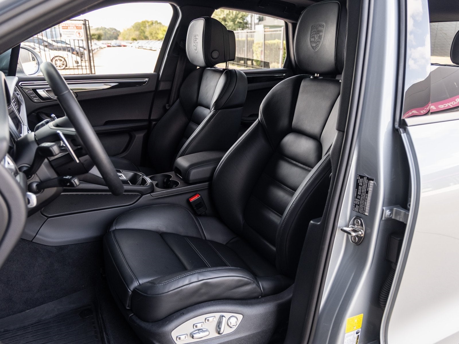 2025 Porsche Macan Macan