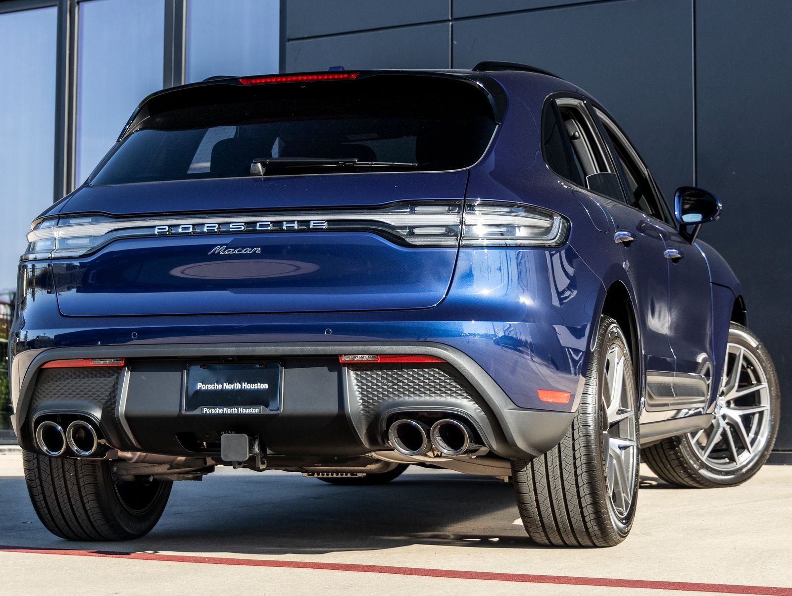 2026 Porsche Macan AWD