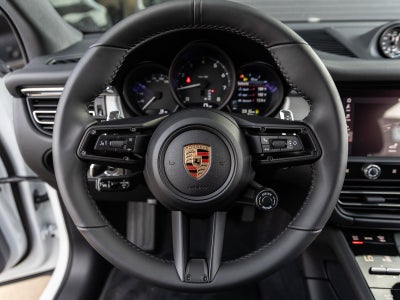 2026 Porsche Macan AWD