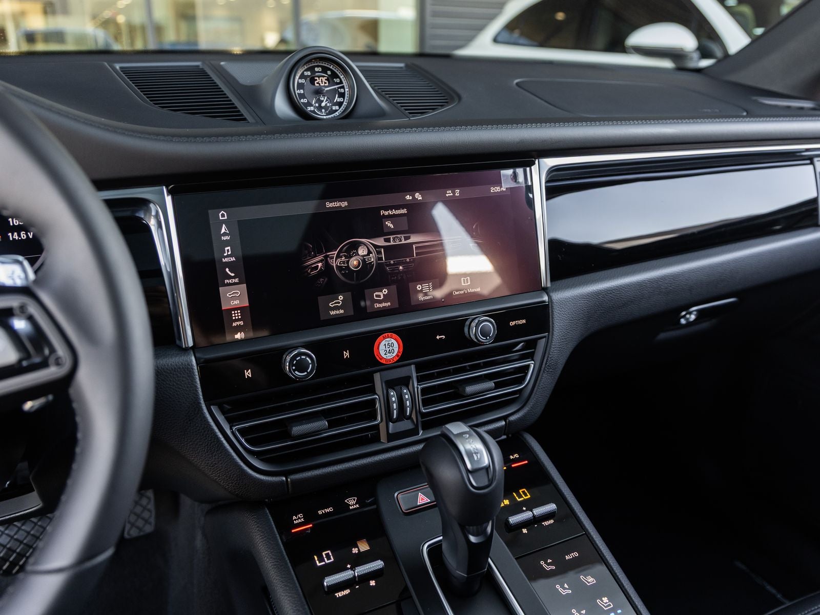 2026 Porsche Macan Macan