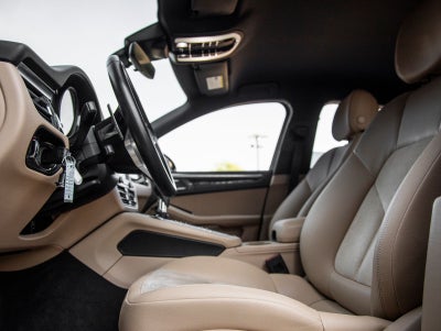 2020 Porsche Macan Macan