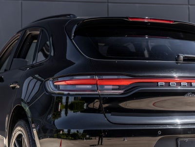 2021 Porsche Macan Macan
