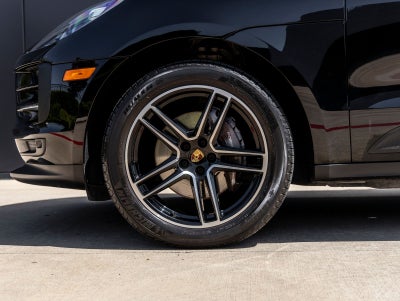 2021 Porsche Macan Macan